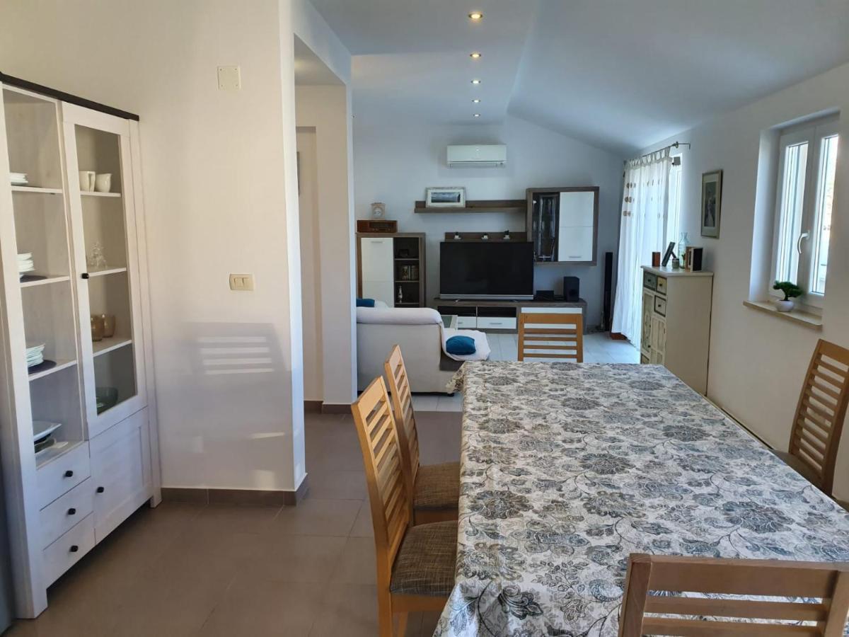 Apartman Baric Sevid ภายนอก รูปภาพ